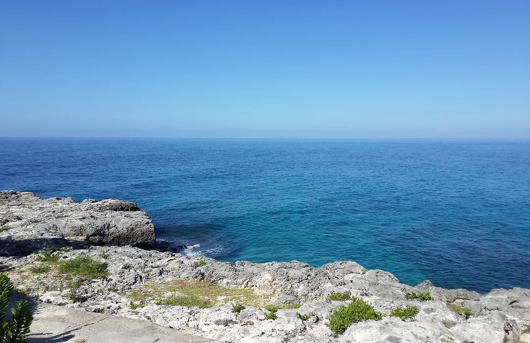The Cliff Hotel-1
