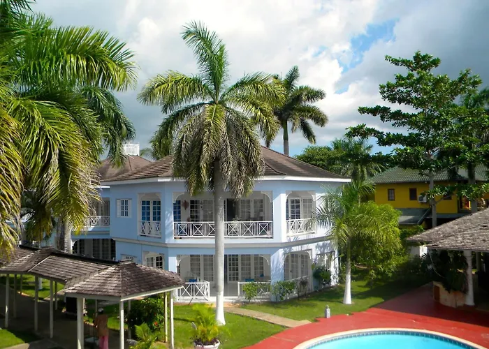 Family resorts Beachcomber Club